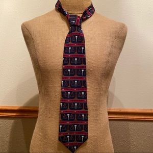 Vicky Davis 100% Silk New York necktie.